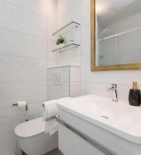 U Petree * 스플리트